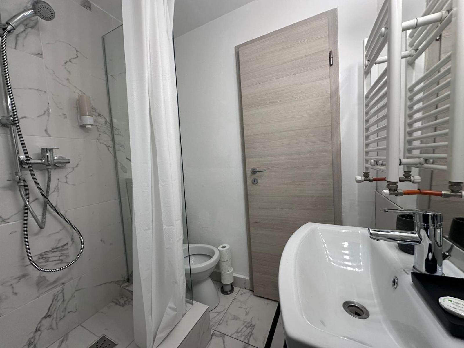 Heights Accommodation City Center 부쿠레슈티 외부 사진